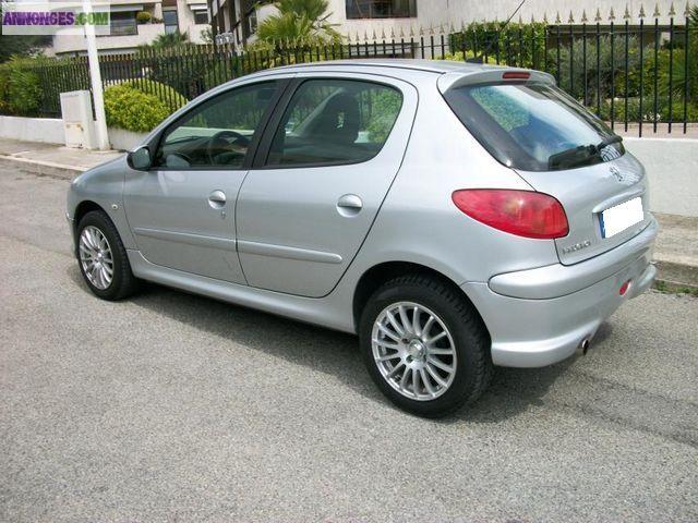 Peugeot 206 (2) 1.4 16s 90 executive 5p