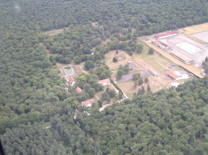 Structure equestre restaurant logement …