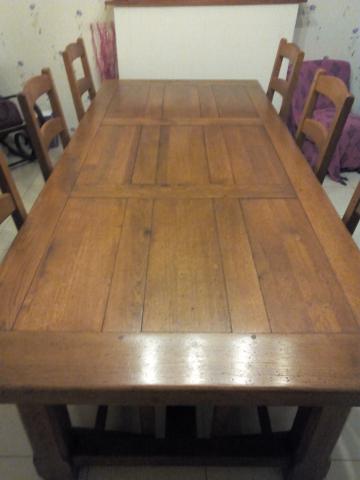 Table salle à manger et chaises