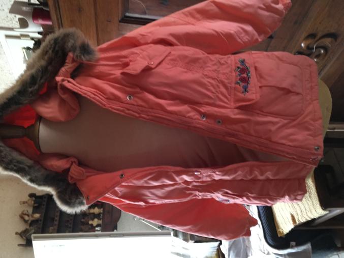 Vend parka neuve taille14ans