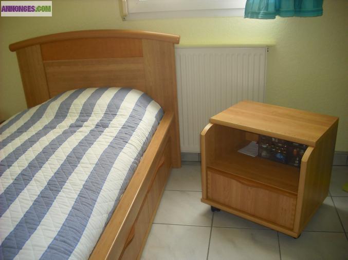 Lit + literie + chevet