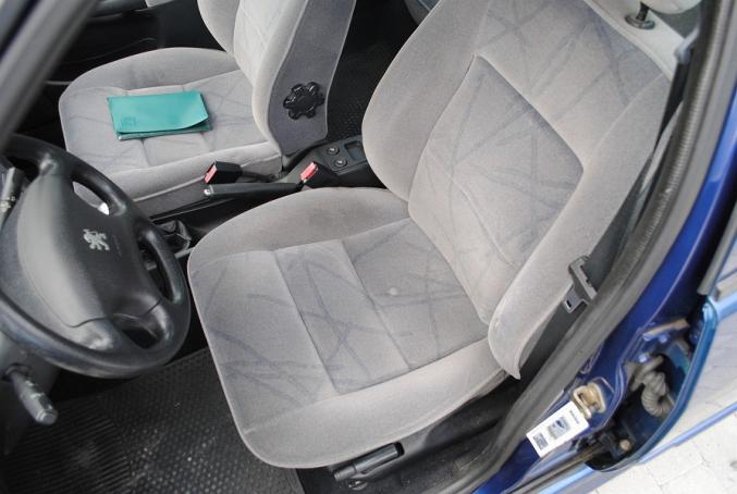 Impécable  peugeot  306 1.9 d e état