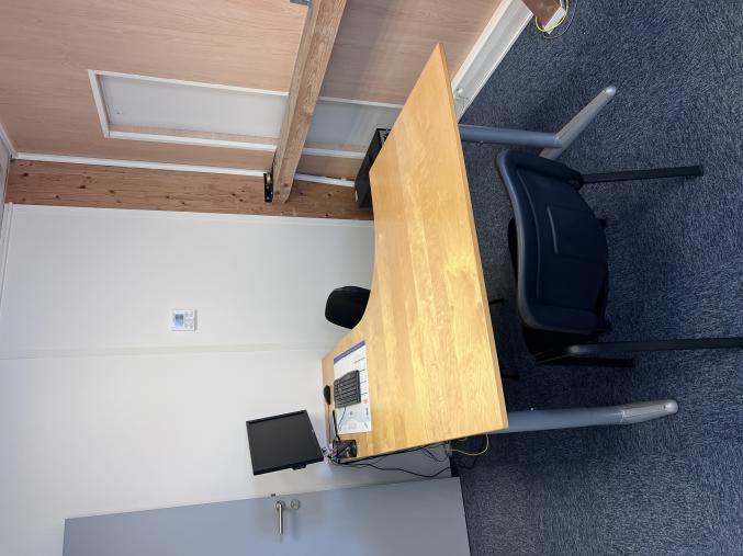 Bureau d’angle imitation chêne