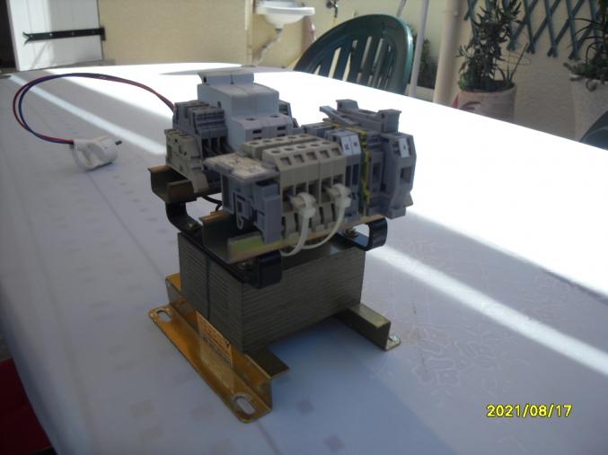 Transformateur électrique 220v - 2x 24v