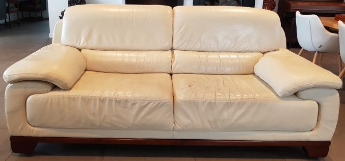 Vend canapés 3 pièces cuir couleur crème