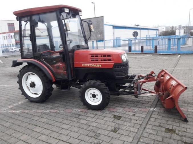 Foton TE 254 4x4 avec lame à neige et salière