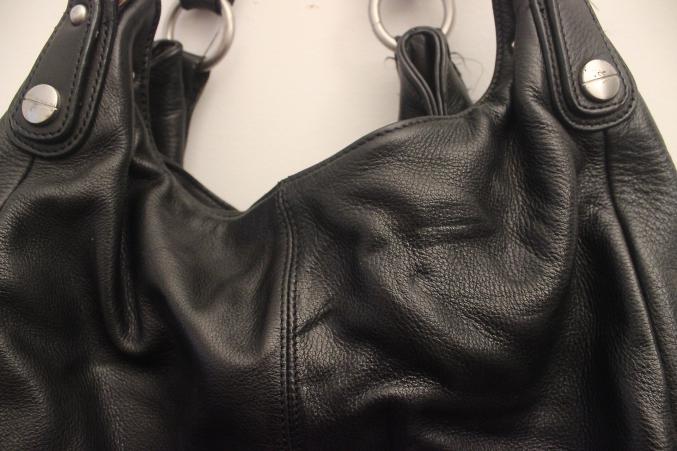 Sac à main en cuir noir Fuchsia