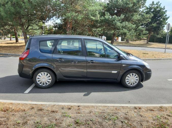 Renault Megane Grand Scenic II 1,9 DCI.