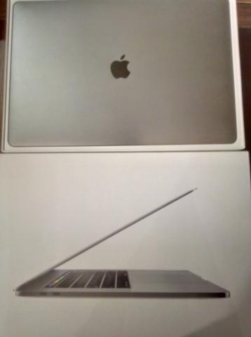 Apple MacBook Pro 2018 Neuf 15.4'' Touch Bar 512GB SSD 16Go RAM Intel Core i7