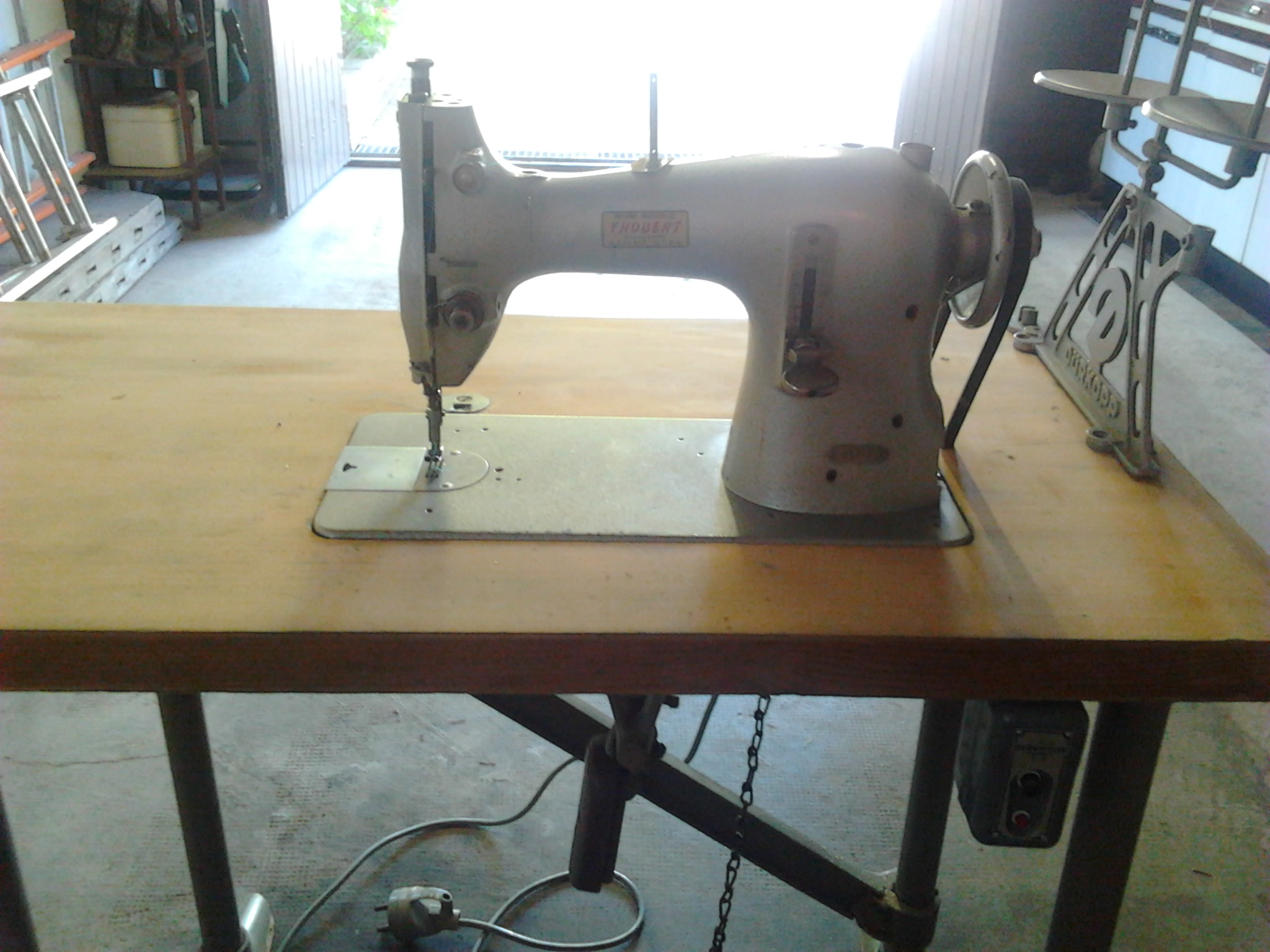 Piqueuse industrielle