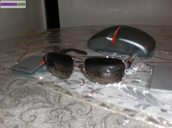 Lunettes soleil Prada Homme