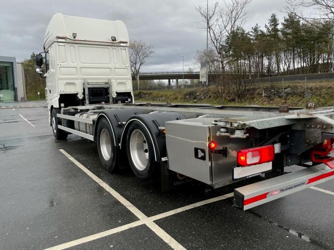 Camion porte-conteneurs DAF XF530FAS