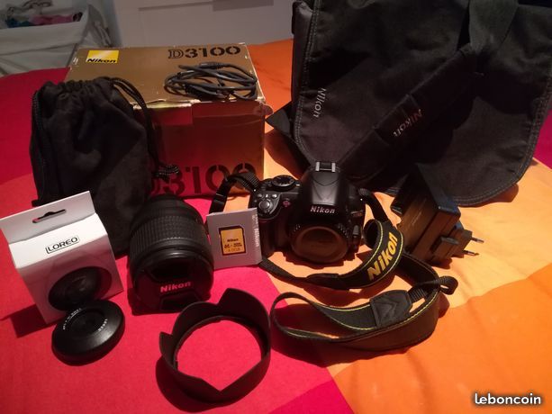 Appareil photo NIKON D3100