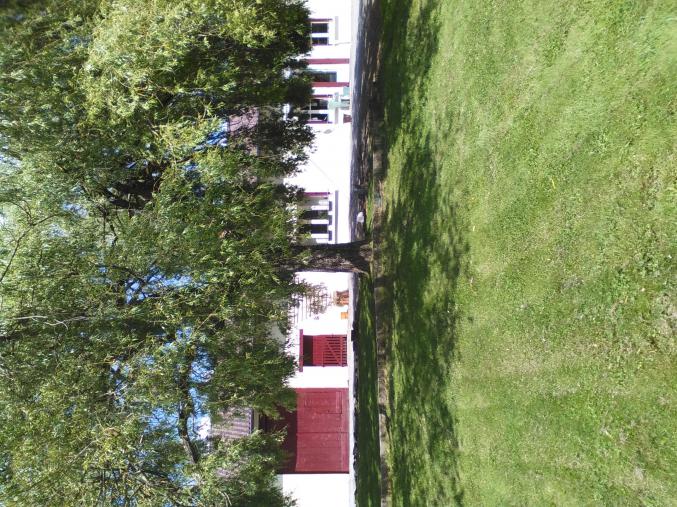 Maison avec 8000 m2 terrain