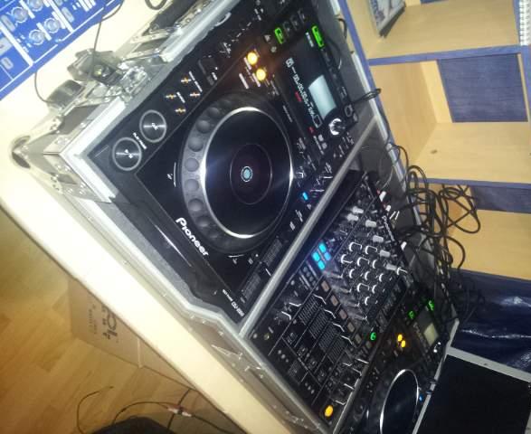Pack platines CDJ2000+DJM800 PIONEER+FLIGHT