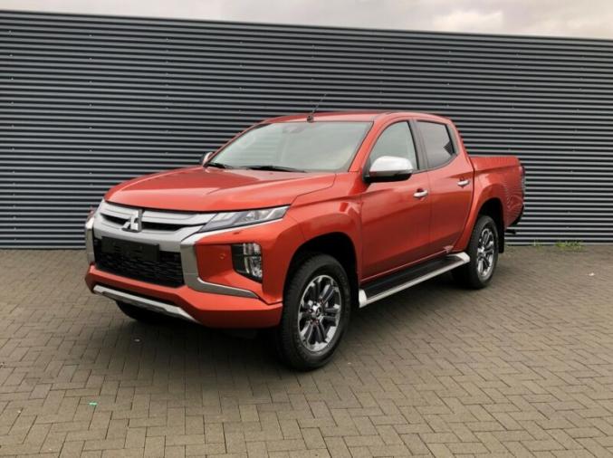 Mitsubishi L200 Doppelkabine Intro Ed.2.2 DI-D 4WD Auto.