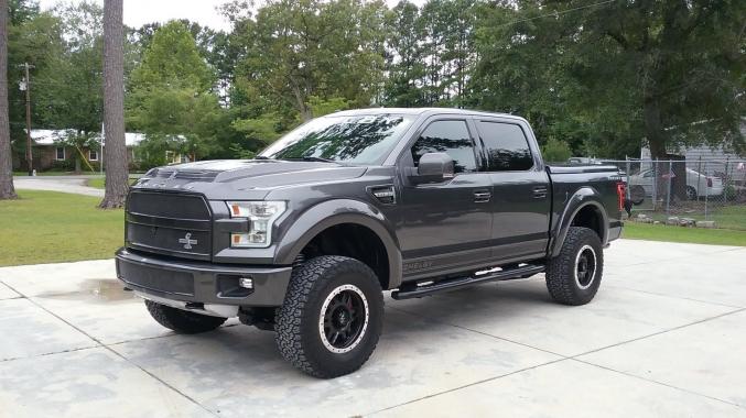 Ford F 150 XLT SUPERCREW 4X4 V8 5.0 L 370 HP