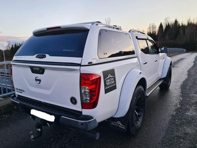 Nissan Navara Arctic 35, 5 places