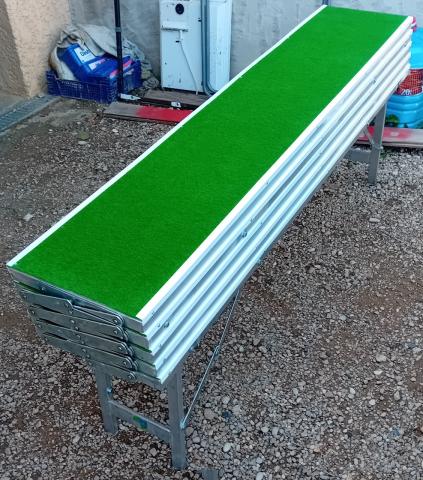 Présentoir escalier marché