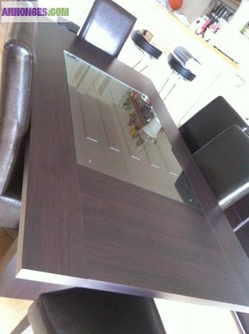 Salle à manger (Table, Chaises, Enfilade)