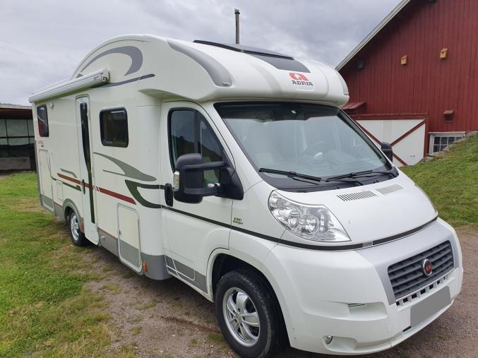 Camping-car Adria Matrix 680 SL 5 couchages