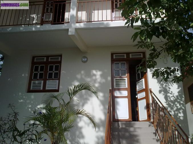 LOCATION AU BORD DE MER