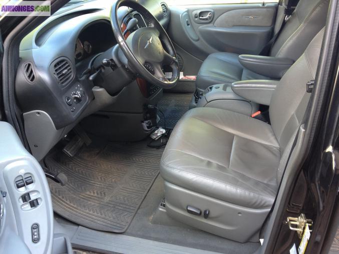 Vend CHRYSLER GRAND VOYAGER LIMITED 2.8 2005