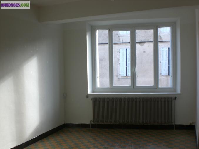 Appart T3 centre ville  Rénové