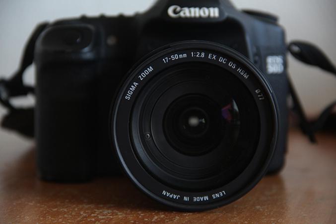 Sigma 17-50 mm pour Canon+pare-soleil+housse+garantie