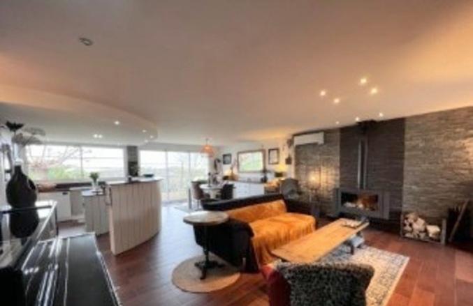 Maison contemporaine très bien entretenue