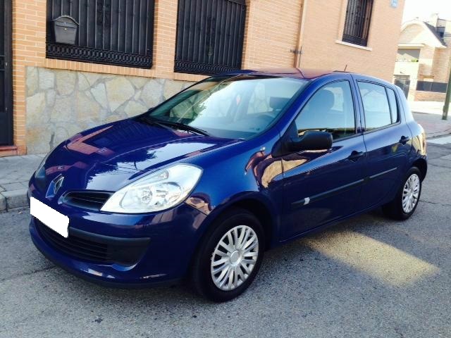 Renault clio iii (2) 1.5 dci 85 dynamique