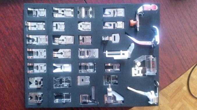 Vente chaud un ensemble de jambes pour la production de machines à coudre