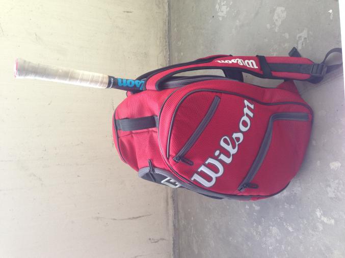 Sac a dos tennis wilson RF rouge et noir