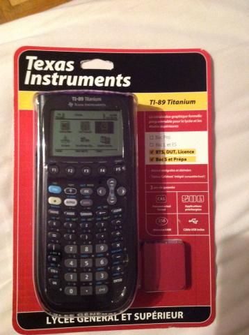 TI 89 Titanium neuve jamais ouverte