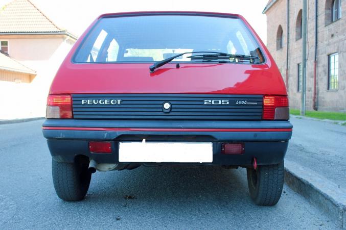 Peugeot 205