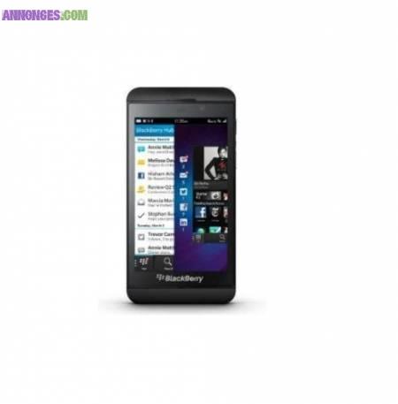 Blackberry Z10 + housse + applis