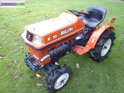 Tracteur KUBOTA B 10 diesel a 4 roues