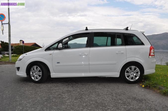 Opel Zafira 1.7 COSMO Diesel