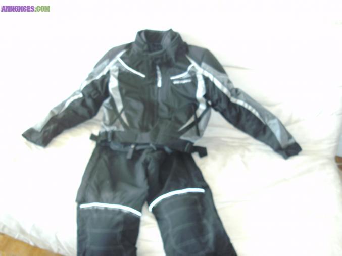 BLOUSON  ET PANTALON MOTARD