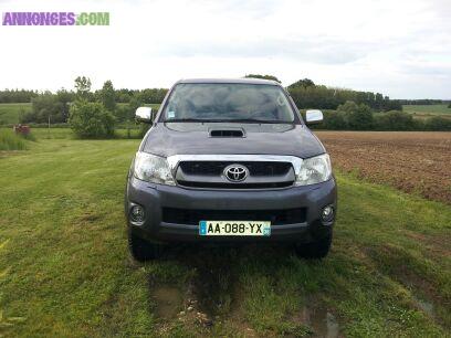 TOYOTA HILUX PICK UP