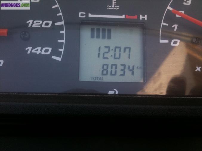 Cede ou échange Varadero 125 TBE 