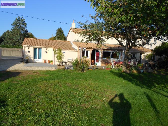 MAISON EN PIERRE 6 PIECES