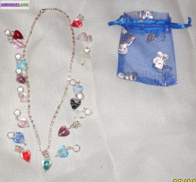1 colliers chaine +16 pendentifs coeurs couleurs assorties