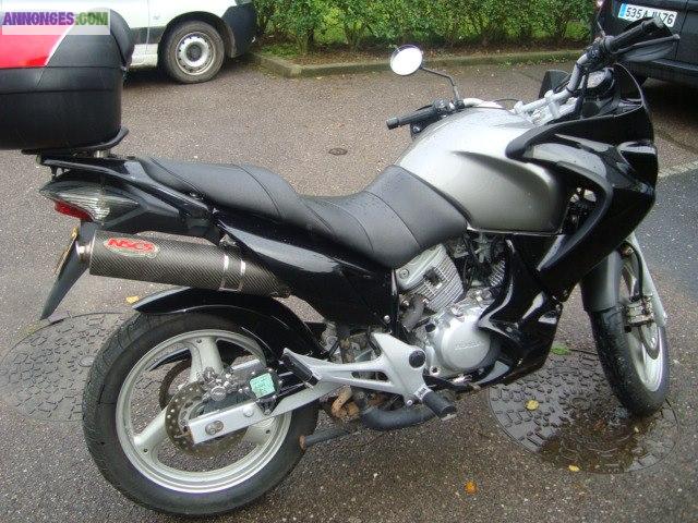 Vend moto honda varadero