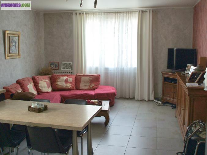 Agréable Appartement traversant P3 RDC 65 m2 143000 €