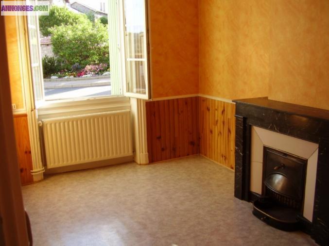 Ds petite copro F2 de 44M2 en RDC