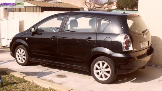 TOYOTA COROLLA VERSO