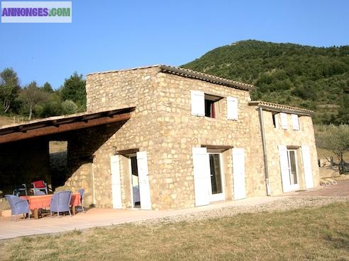 Maison en pierres Drôme Provençale