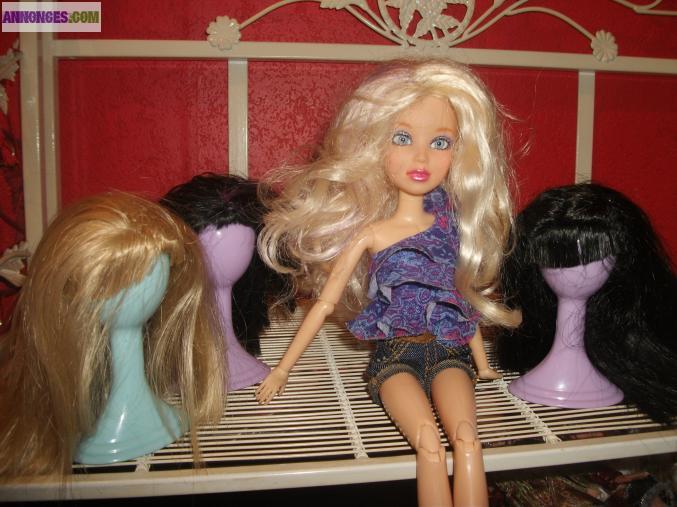 Poupée avec 3 parruques