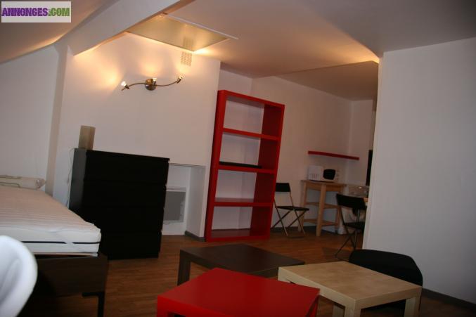 TARBES à louer studio meublé entre la gare et le centre ville